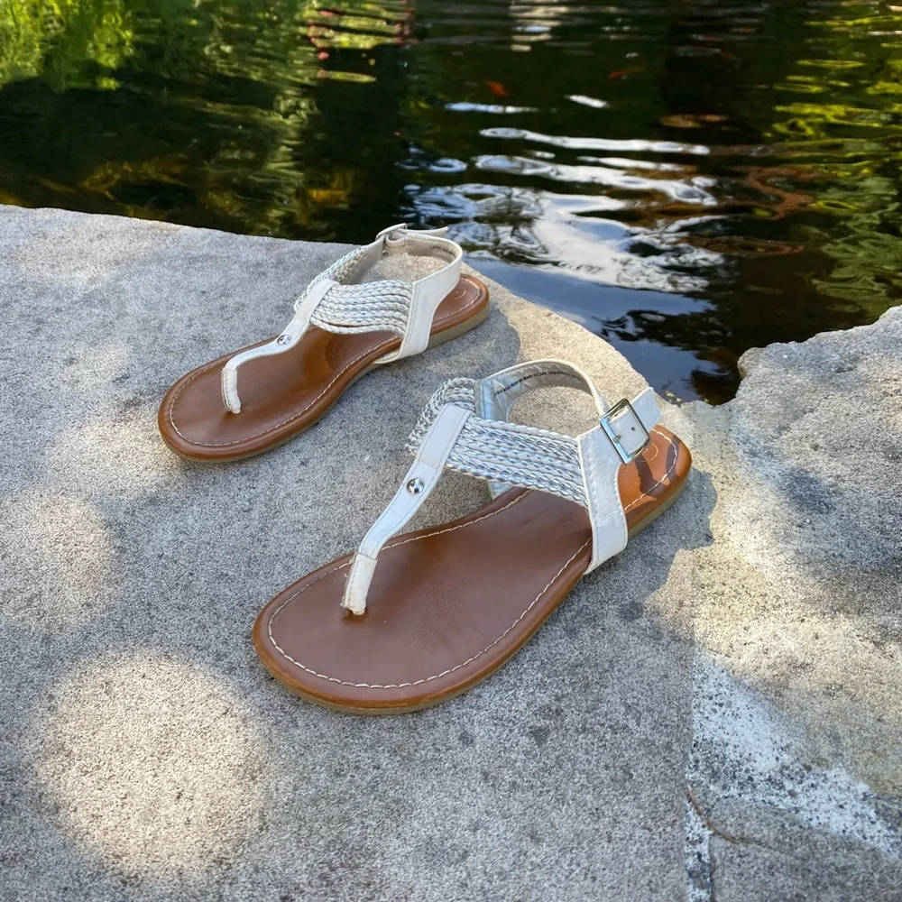 Girls Cherokee white and Silver Sandals size 2